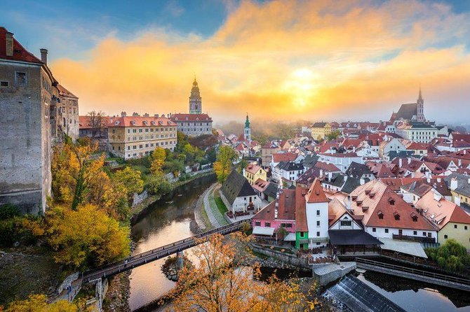 Private Transfer From Prague to Cesky Krumlov, English-Speaking Driver - Service Inclusions