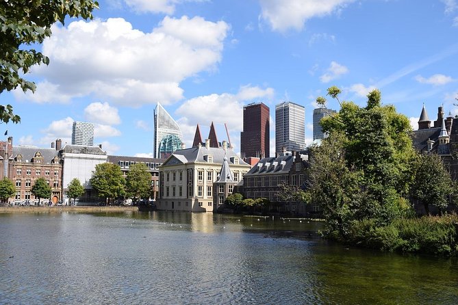 Private Transfer From the Hague to Amsterdam - Meeting and Pickup