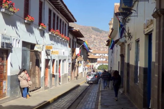 Private Transfer in From to the International Airport Alejandro Velasco to Cusco - Pickup and Drop-off