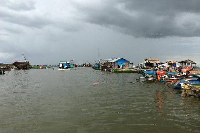 Private Transfer Phnom Penh - Battambang Plus Stop Sightseeing