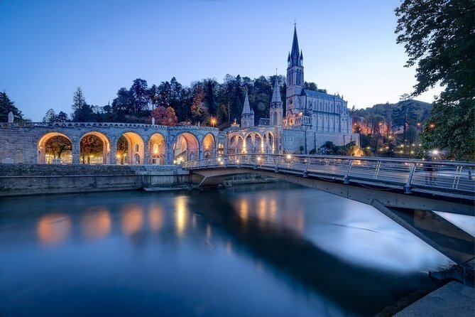 Private Transfer: Toulouse Airport TLS to Lourdes in Luxury Van - Pickup and Drop-off
