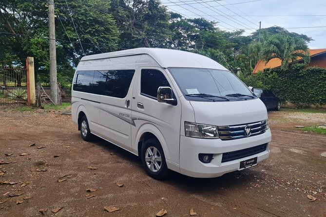 Private Transportation to and From Liberia Airport/Wyndham Tamarind