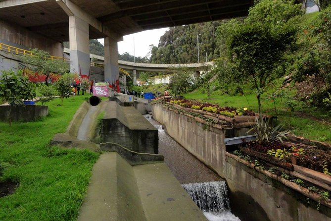 Quebrada Tour Delights Bogotá