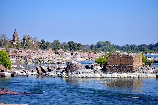 Rafting Adventure On River Betwa From Orchha With Lunch Or Supper-Sharing Basis