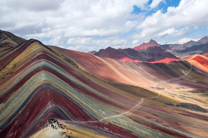Rainbow Mountain Day Tour