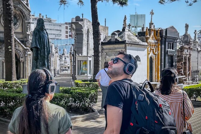 Recoleta Cemetery Experience – Silent Tour With the Death