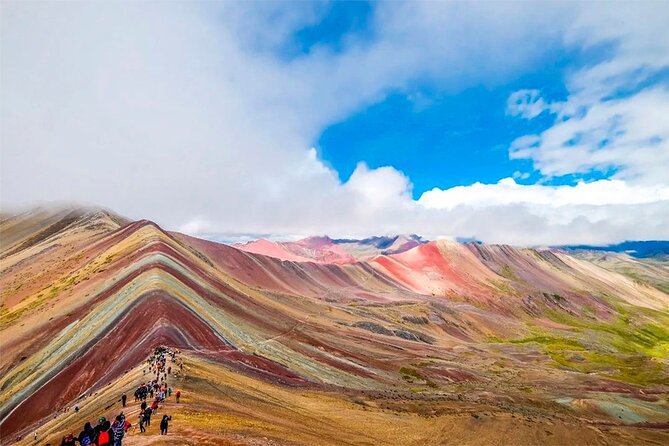Red Valley + Rainbow Mountain Tour - Meeting and Pickup Information