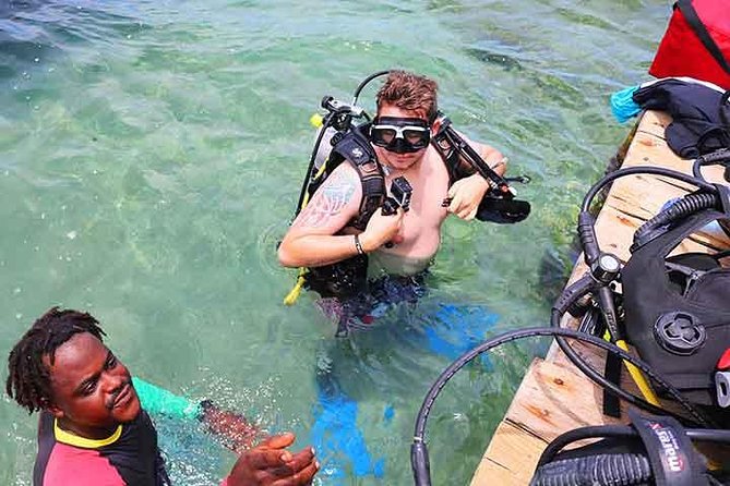 Roatan Discover Scuba Diving Experience - Pricing and Reservations