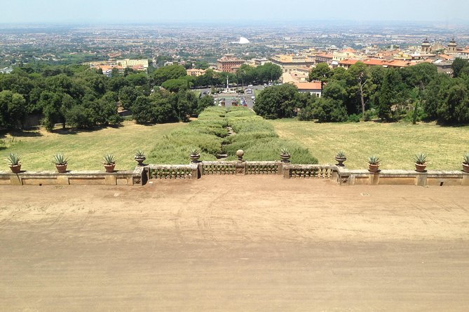 Roman Countryside, Castles and Lakes, Winery - Tour Location and Transportation