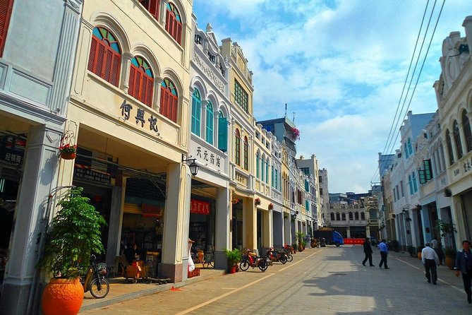 Romantic Tour in Haikou