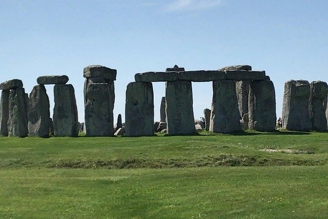 Salisbury Magna Carta Stonehenge and Bath Private Tour - Tour Highlights