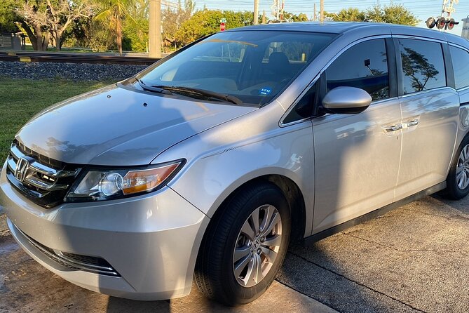 San Andres Airport (ADZ) to San Andres - Arrival Private Transfer
