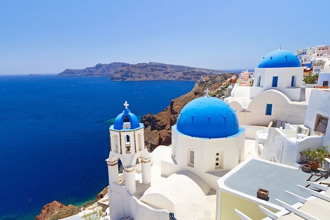 Santorini Island and Akrotiri Private Tour With Wine Tasting