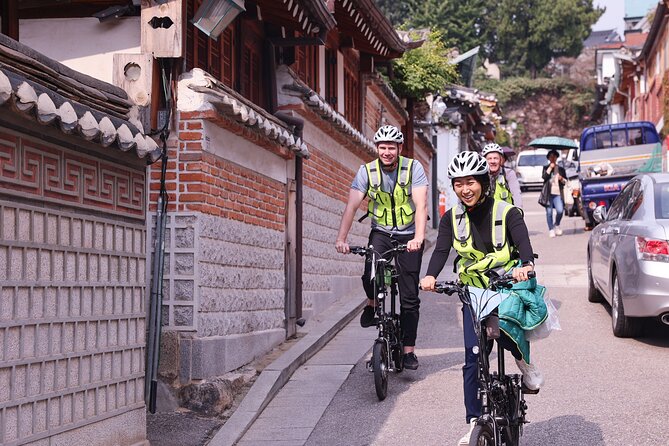 Seoul Afternoon E-Bike Tour - Group Size and Intimacy