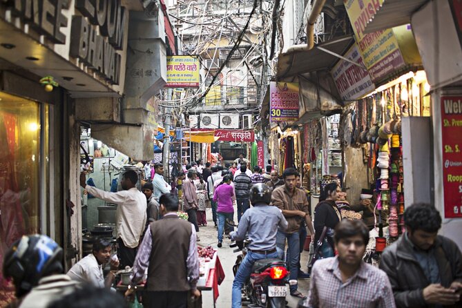 Shah Jahan's Old Delhi: A Historical Bike Odyssey - Exploring Architectural Marvels on Two Wheels
