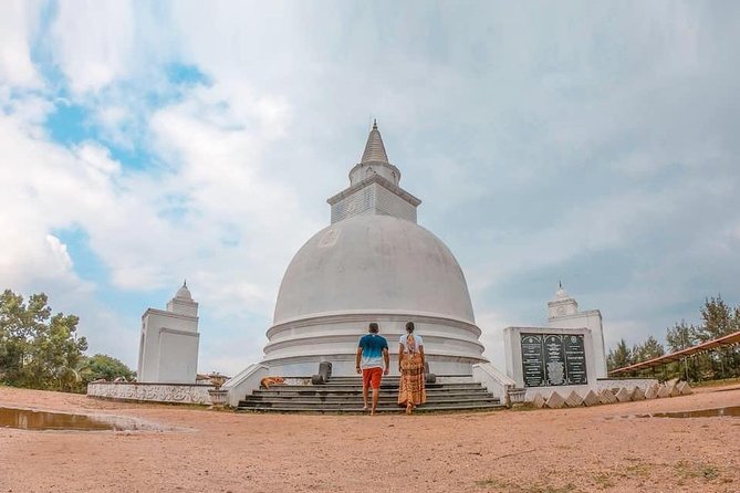 Silent Two Week With Holiday Walkers Sri Lanka