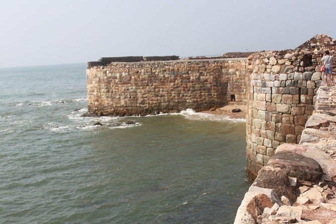 Sindhudurg Fort and Malvan Beach Tour From Goa