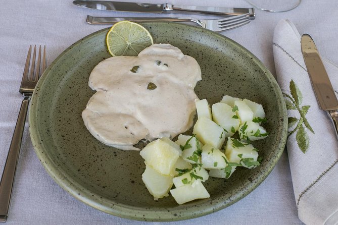 Small Group Market Tour and Dining Experience at a Cesarinas Home in Aosta