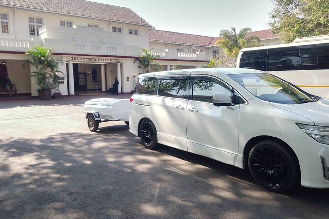 Small Group Victoria Falls Airport to Botswana Border Transfer - Licensed Driver and Stops