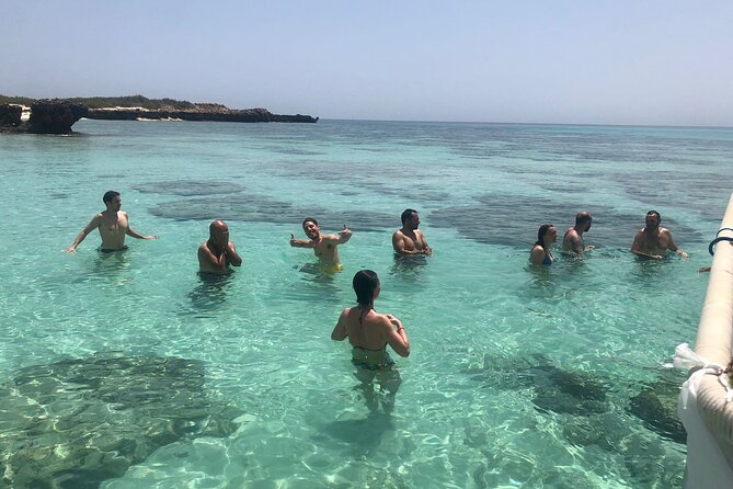 Snorkeling at Dimaniyat Islands - Included Activities and Facilities