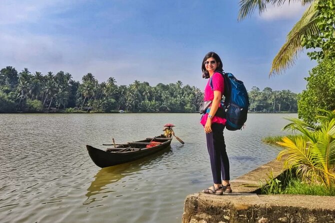 Solo Kerala Private Tour Package ( 5 Nights) – Munnar, Thekkady, Houseboat