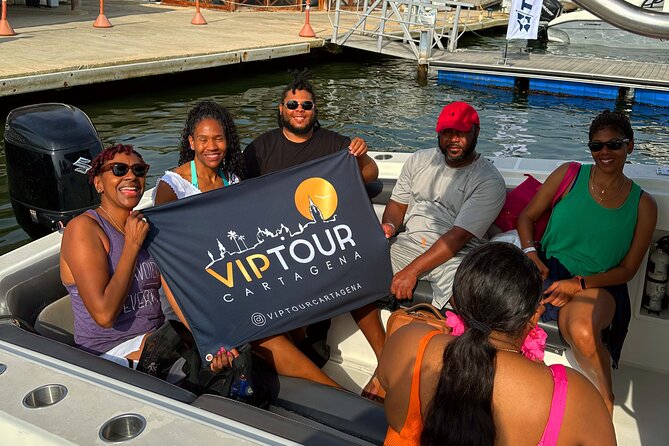 Sport Boat: Rosario Island, Lunch on Private Island, Cholon & Baru