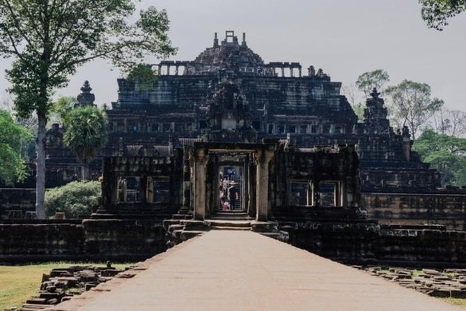 Sunrise Over Angkor Wat Temple in Siem Reap - Private Full-Day Tour Highlights
