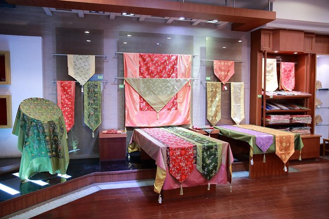 Suzhou Private Tour With Tiger Hill, Shantang Street and a Classical Garden