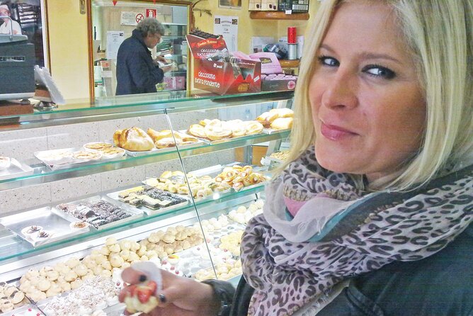 Testaccio Art & Food Tour Including Cestius Pyramid, Ancient City Walls & Gate - Highlights and Attractions