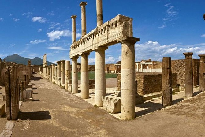Three-Hour Guided Tour of Pompeii With an Archaeologist - Whats Included