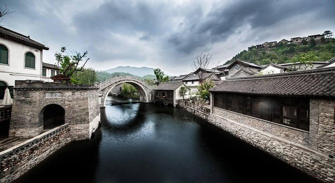 Tianjin Private Day Trip to Gubei Water Town and Simatai Great Wall With Cable Car - Inclusions and Duration