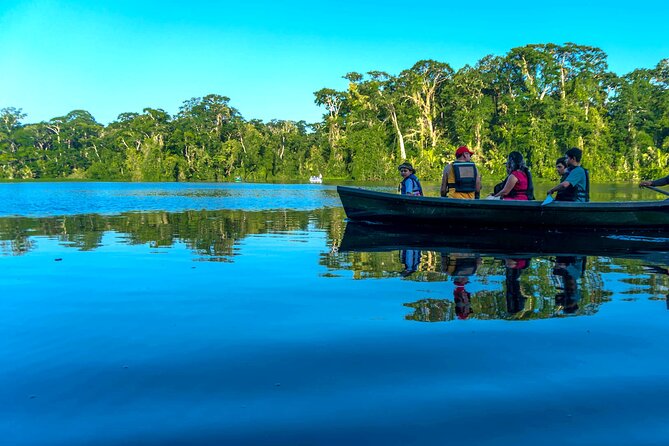 Tortuguero: Kayak + Turtle Spawning or Night Tour