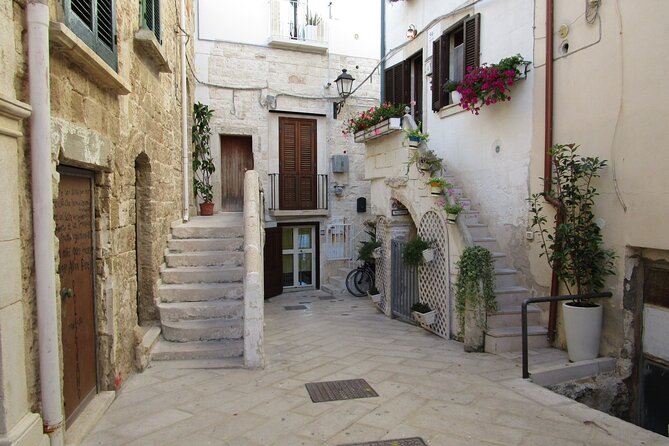 Tour in Bari on Foot