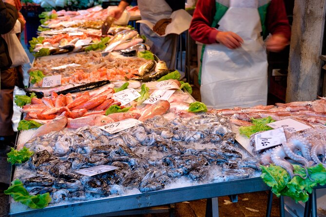 Tour of Rialto Market and Cooking Class With a Local in Murano