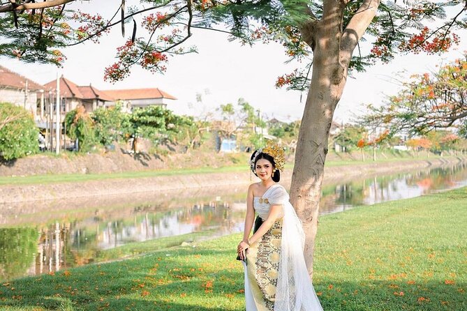 Traditional Bali Costume Rental and Photoshoot Seminyak - Makeup and Styling