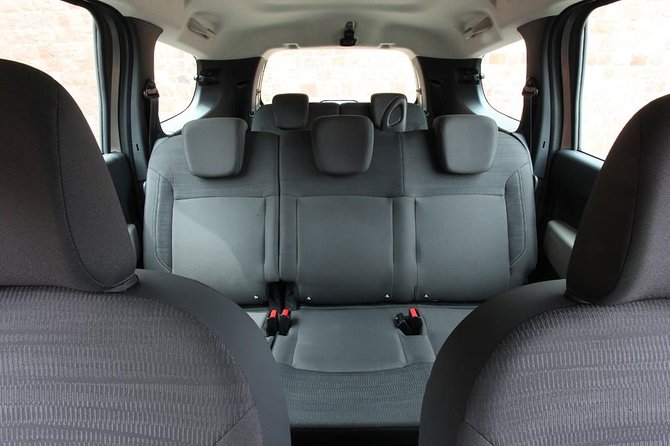 Transfer FEZ AIRPORT to Any Hotel in FEZ in an AC Vehicle