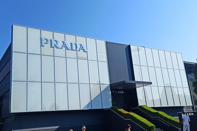 Transfer From Florence to Arezzo With a Stop at the Mall Outlet - Inclusions & Amenities