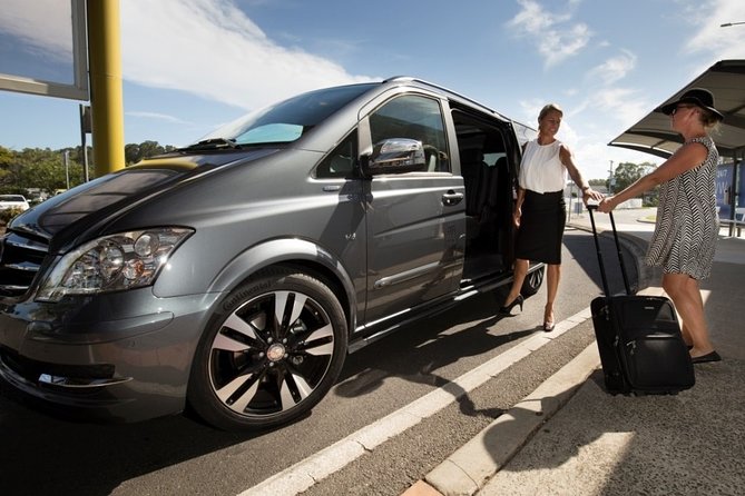 Transfer From Lisbon to Porto / Porto to Lisbon - Pickup Points and Start Time