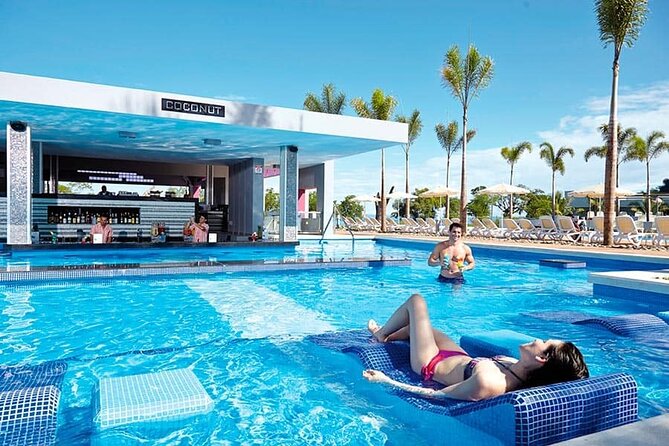 Transfer Service From Liberia Airport To Riu Palace And Riu Guanacaste