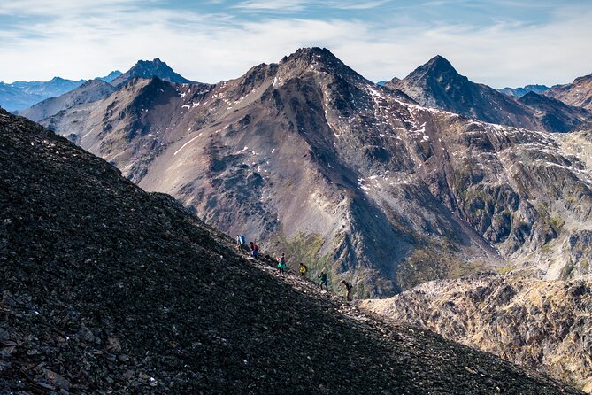Trekking in Laguna Turquesa and Monte Carbajal - Location and Accessibility