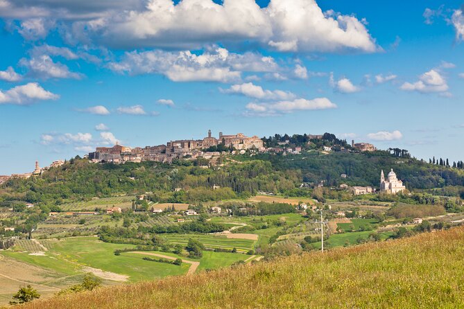 Tuscany & Assisi Small Group Day Trip From Rome With Wine Tasting - Guided Tour Highlights