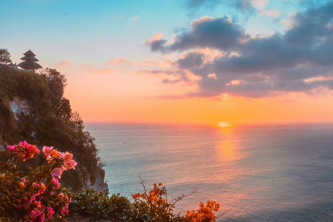 Uluwatu Sunset With Kecak Dance and Seafood Dinner at Jimbaran