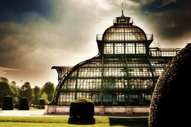 Unforgettable Family Walking Tour in Vienna - Meeting Point Details