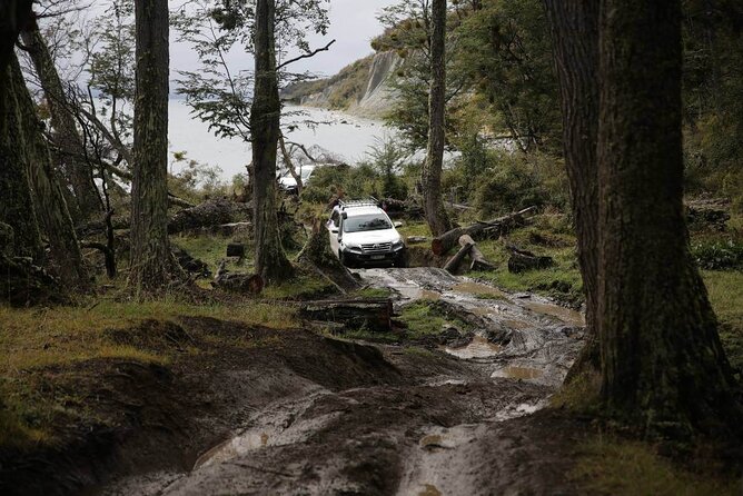 Ushuaia: Lago Escondido and Fagnano Traditional Lakes off Road