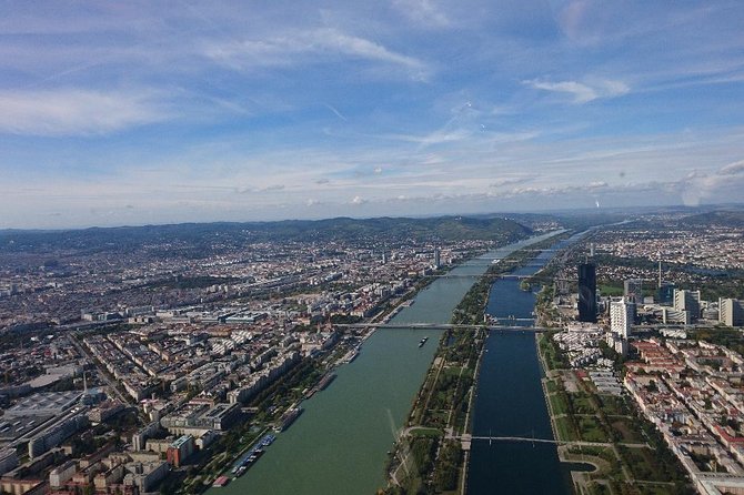 Vienna 40 Minutes Helicopter Tour for 4 - Meeting Point Information