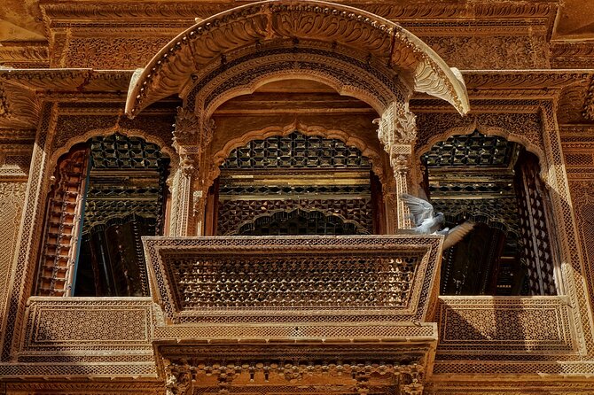 Visit Jaisalmer in Private Car With Guide Service