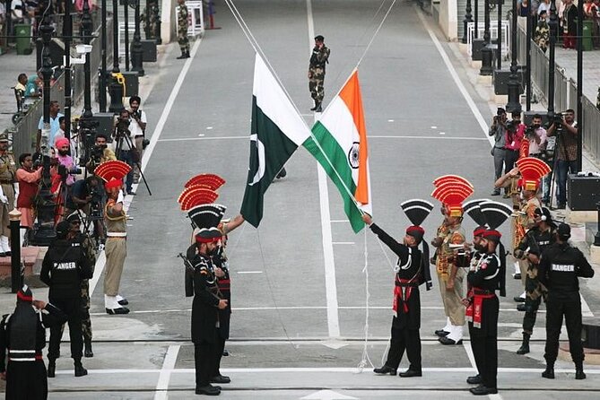 Wahga Border Flag Ceremony & Shalimar Garden Private Tour - Pickup Details