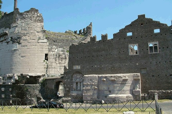 Walk on the Appian Way and Visit the Mausoleum of Cecilia Metella - Tour Details