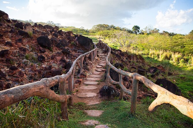 Waterfall and Volcano Private Tour With Lunch and Transportation - Transportation Details