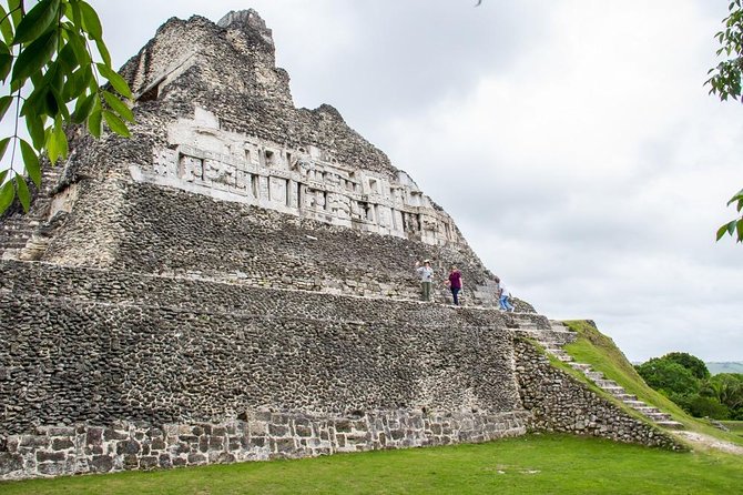 Xunantunich & Inland Bluehole From Hopkins - Location Details